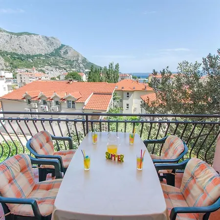 Zecic Apartment Omis