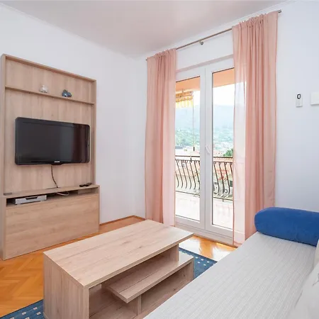 Zecic Διαμέρισμα Omiš