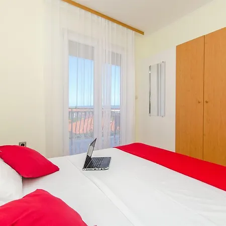 Zecic Apartment Omis