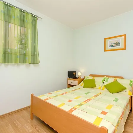 Apartment Zecic Omis
