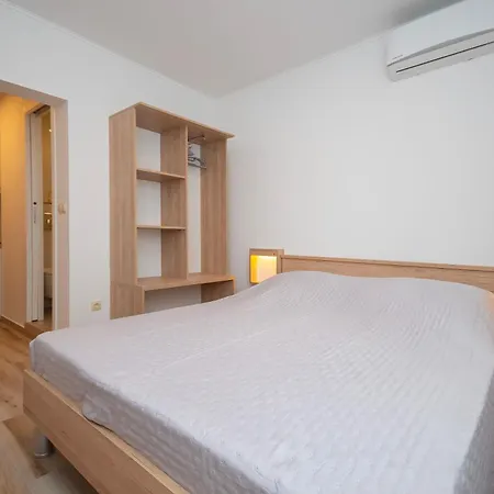 Zecic Omiš